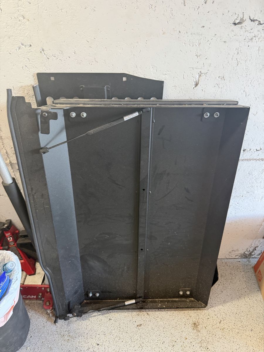 Bronco deluxe cargo enclosure