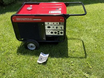 Honda ES6500 liquid-cooled generator