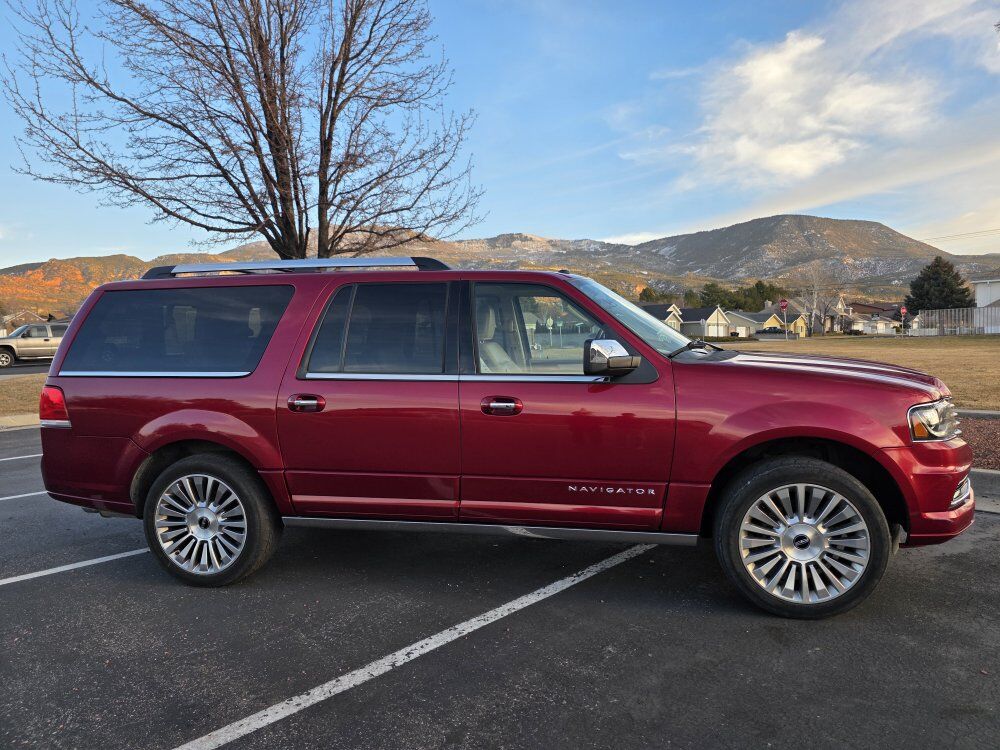 2017 Lincoln Navigator L Reserve