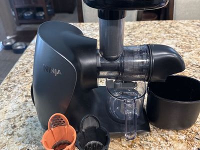 Ninja Cold Press Pro Juicer - Slow Masticating Fruit and Vegetable Juicer