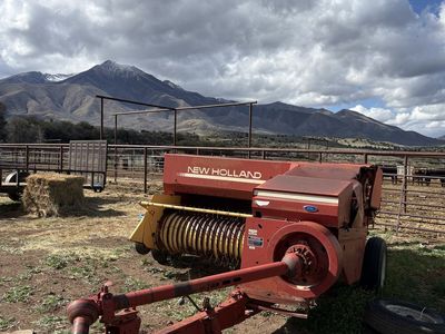 New Holland Small Square Bailer