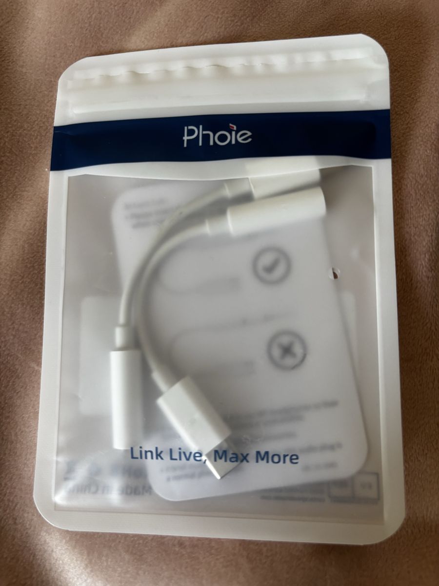 USB-C audio headphone adaptor