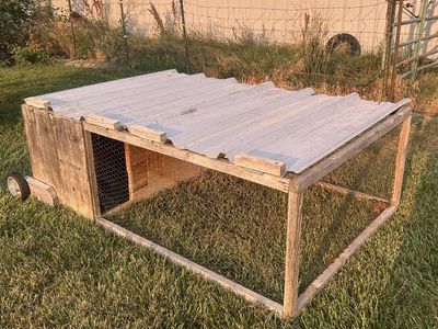 Chicken or Rabbit tractor. Mobile coop