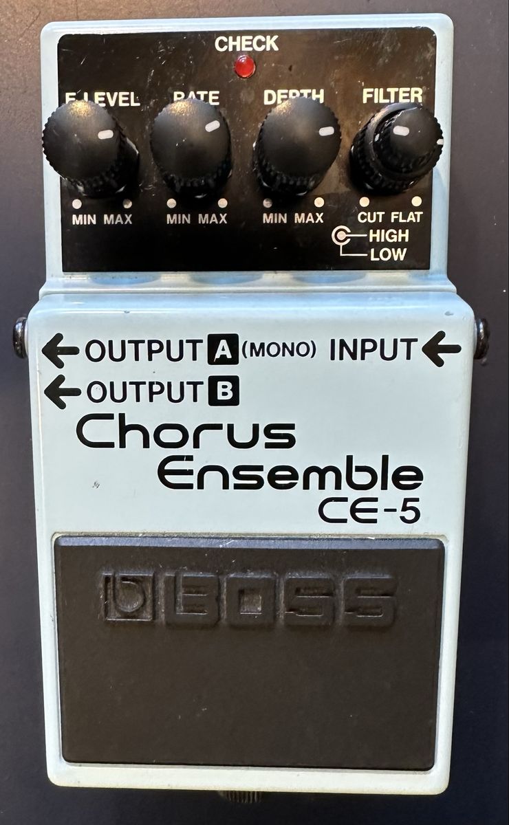 Boss Chorus CE 5