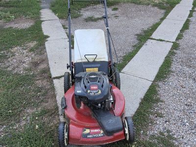Toro Recycler 22-Inch Gas Push Lawn Mower with Grass Bag