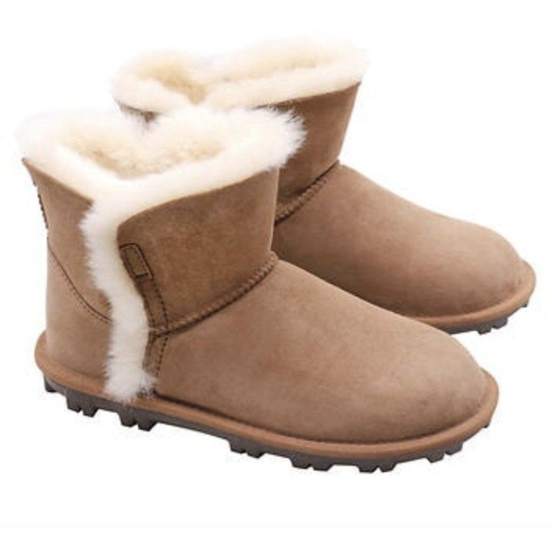 Kirkland 7 38 Chestnut Genuine Sheepskin Fur Boots
