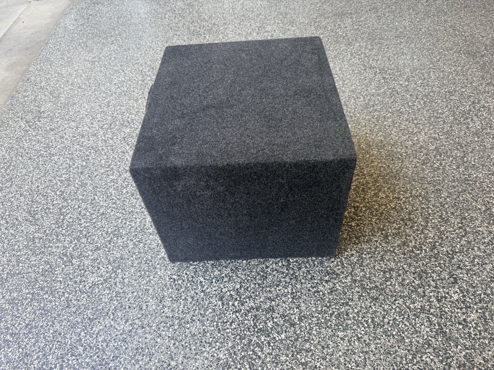 Main image 6