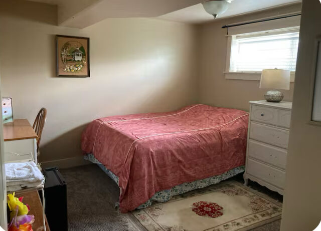 Furnished bedroom w/ private bathroom for rent