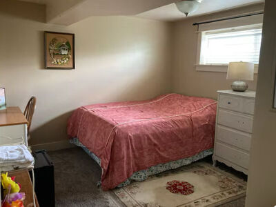 Furnished bedroom w/ private bathroom for rent