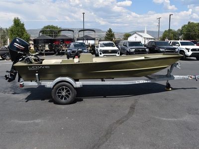 2025 Lowe 1652MT Jon With 30HP Mercury Engine With Console and Trailer