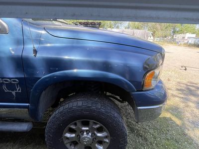 Dodge Ram 2500 Crew Cab Pickup - Blue
