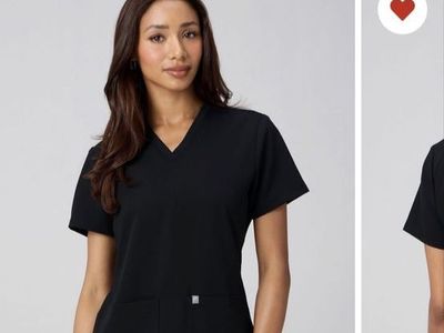Fabletics Scrub Set