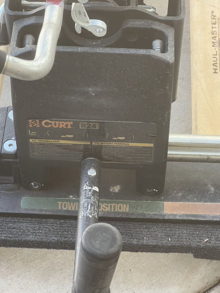 Curt Q24 Sliding Fifth Wheel Hitch