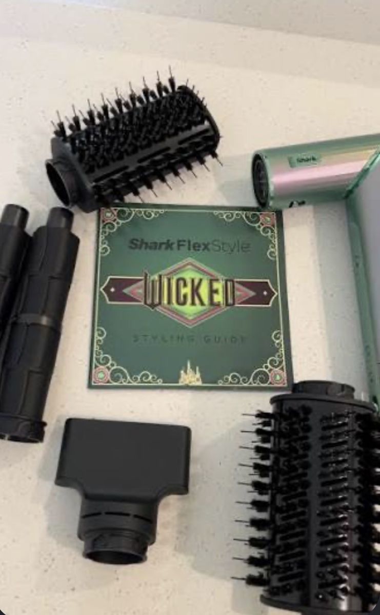 Shark FlexStyle Wicked Limited Edition Air Styling & Drying System with Attachments