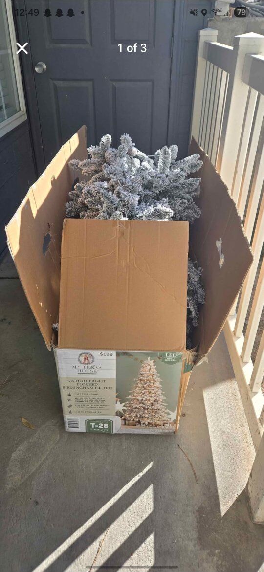 7.5 ft christmas tree