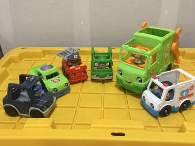 Fisher-Price Little People Toy Vehicle Lot - Garbage Truck, Fire Truck, Police Car & More