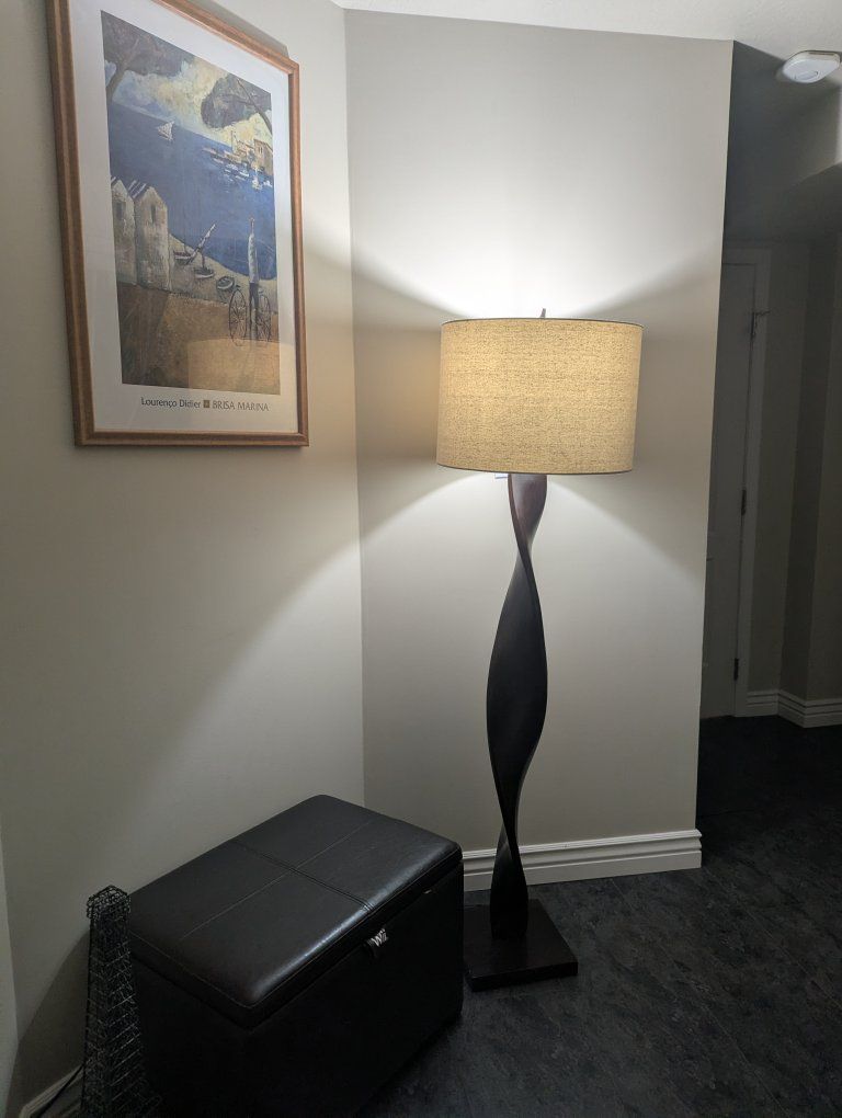Modern Twisted Wood Floor Lamp with Fabric Shade
