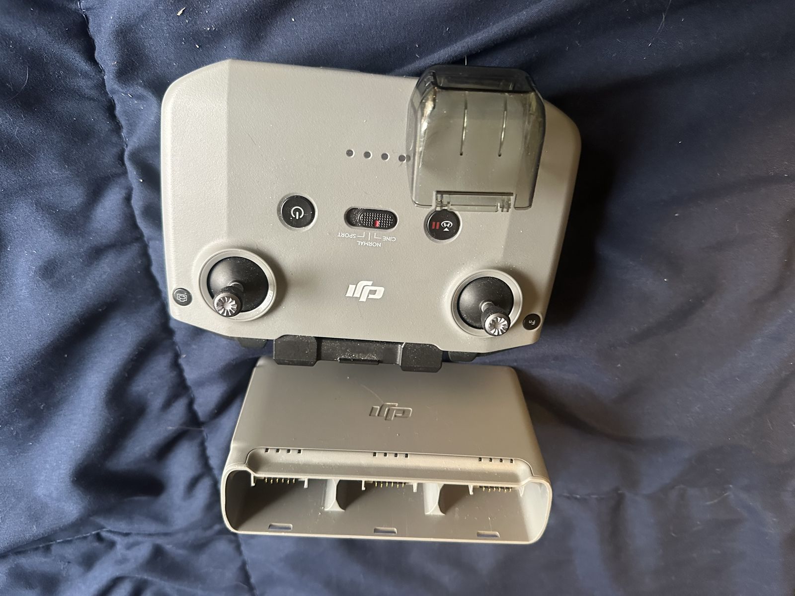 DRONE DJI CONTOLLER, BATTERY CHARGER AND GIMBAL PR