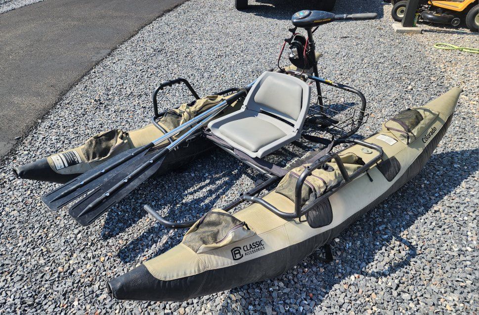 Pontoon Fishing Boat/Float