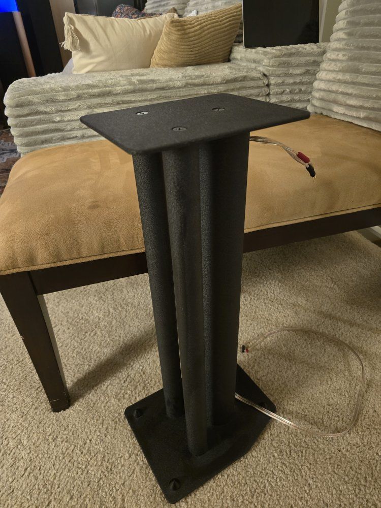 Main image 6
