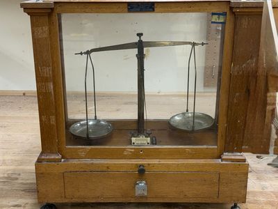 Vintage Henry Troemner Analytical Balance Scale in Glass Wooden Case
