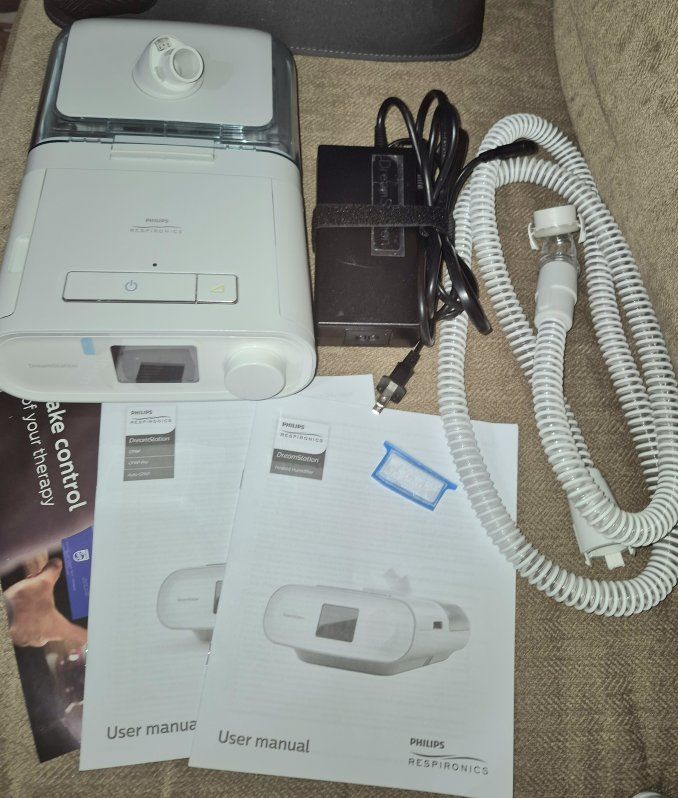 Clean Like-New Dreamstation Only 1495 Hours Of Use! CPAP Philips Respironics Resmed Sleep apnea therapy machine oxigen