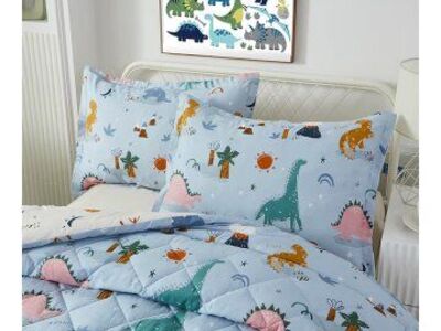 New in Package! Qween 3-Piece Comforter Set