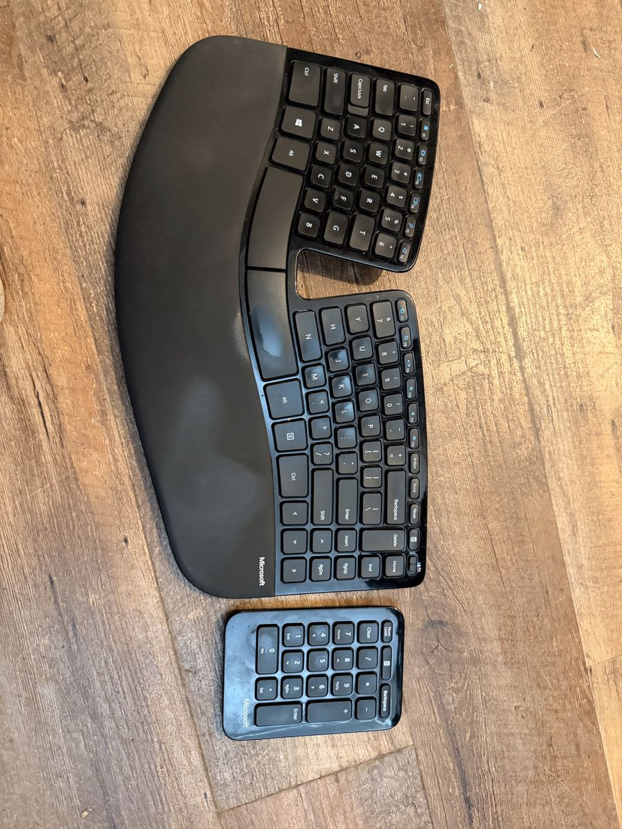 Wirless Bluetooth Keyboard