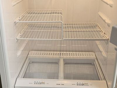 White GE Freezer / Fridg.