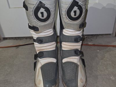 Sixsixone Hurricane Series Boots Men's US size12 EU size 46