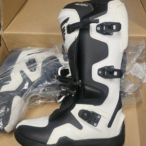 Fly racing maverick boots size 11