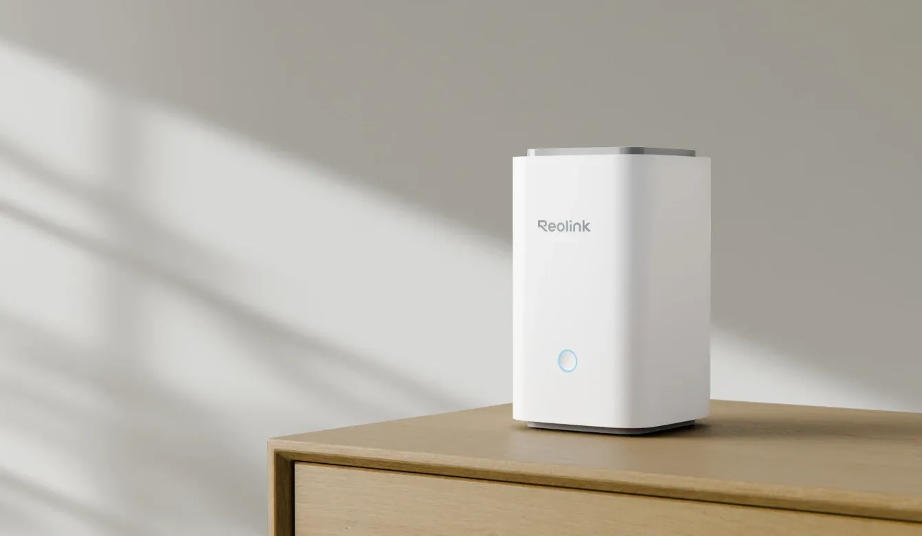Reolink Hoome Hub Wireless Security Center with Encrypted Local Storage and Multi-Device Management