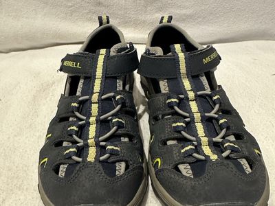 Merrell youth size 3, navy with yellow trim, water or hiking sandals