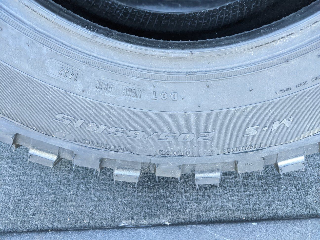Main image 3
