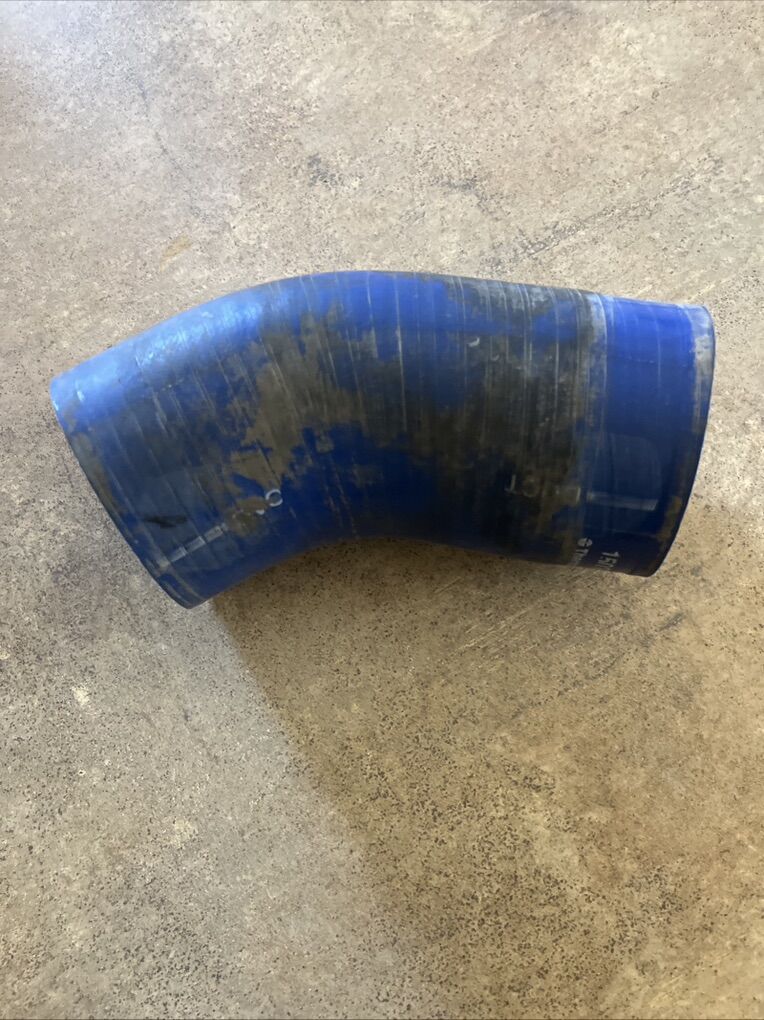 2004 - 2005 Chevy/GMC LLY DURAMAX INTERCOOLER DUCT