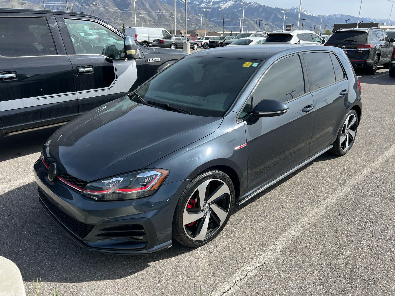2020 Volkswagen Golf GTI SE