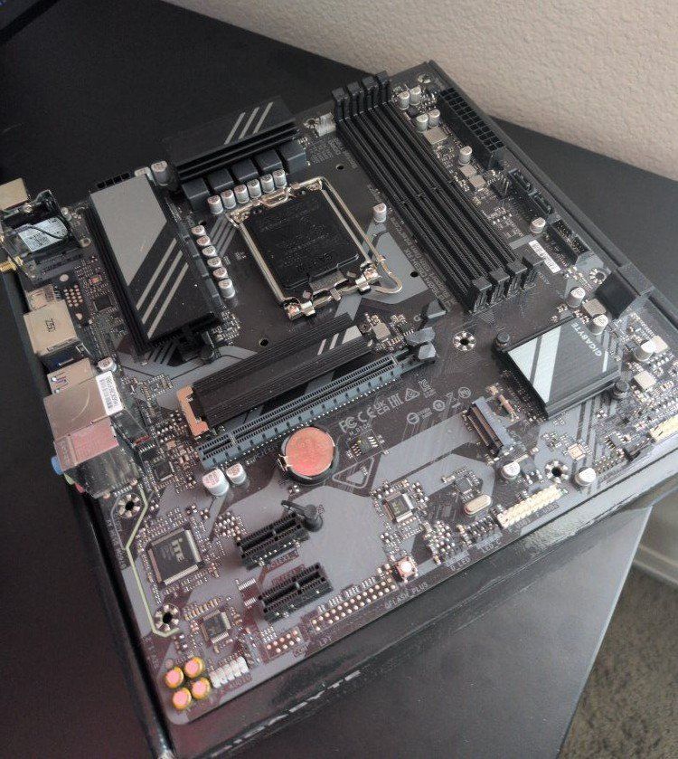 Gigabyte B760M DS3H LGA1700 Motherboard MicroATX