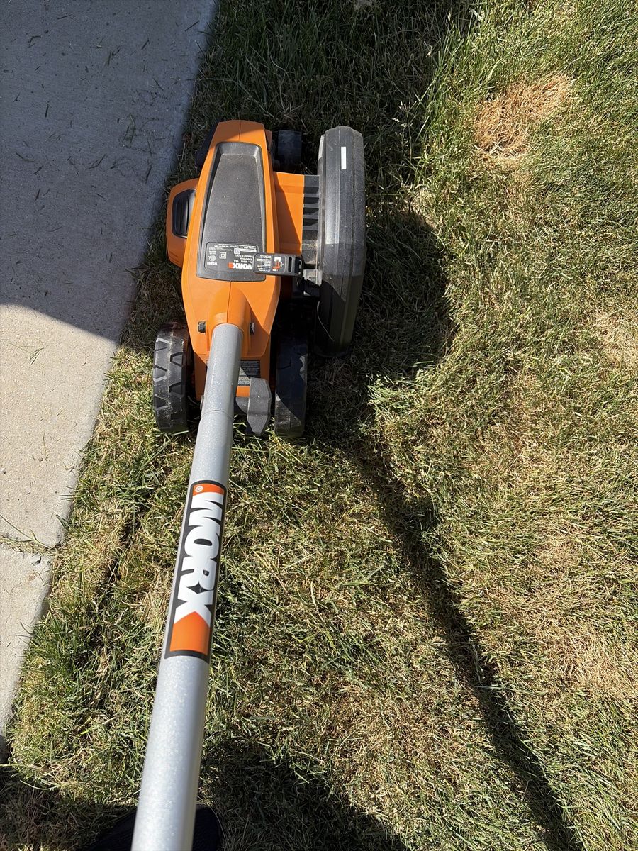 Electric edger
