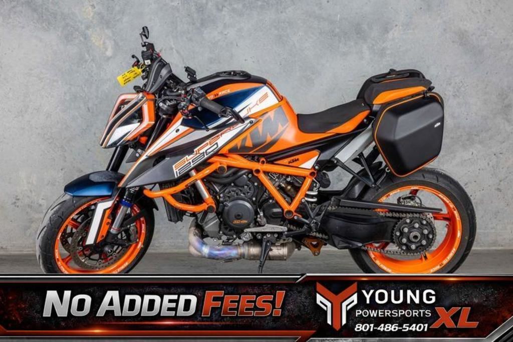 2022 KTM 1290 Super Duke R EVO