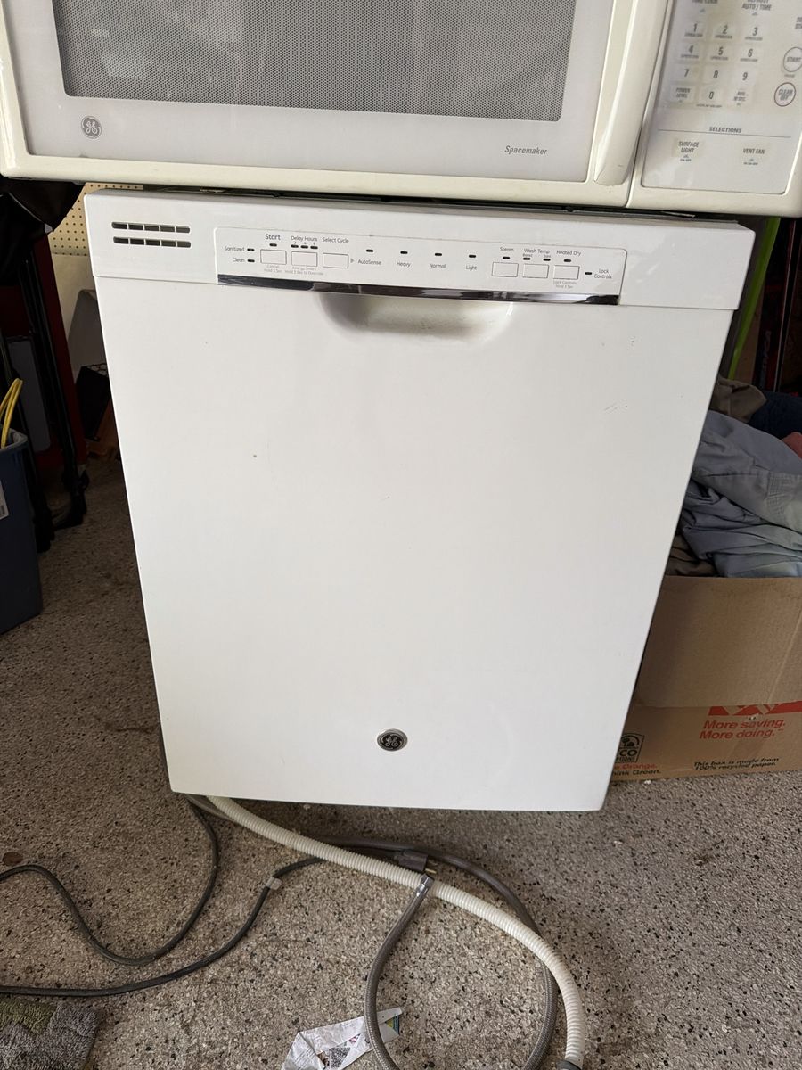 GE White Built-in Dishwasher with Delay Start, AutoSense & Heated Dry