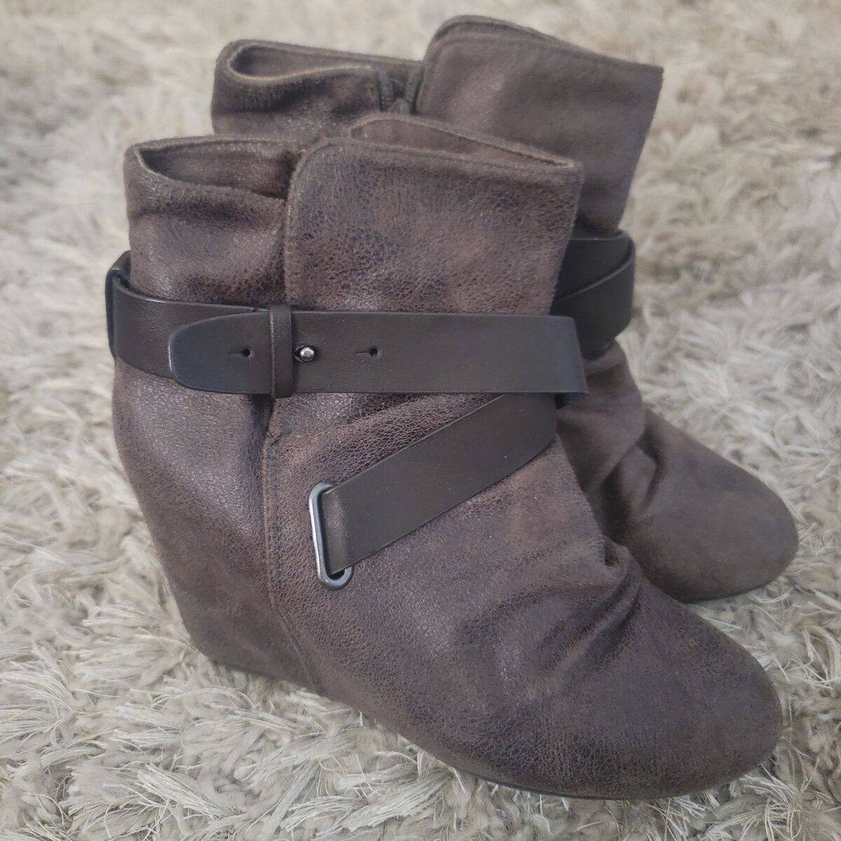 women's 8.5 brown wedge boots