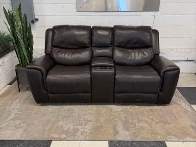COSTCO CAREY LEATHER POWER RECLINING LOVESEAT W/ POWER HEADRESTS & STORAGE CONSOLE!!