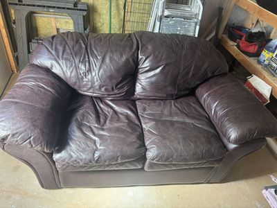 Oversized chair and loveseat