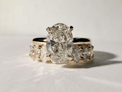 Wedding Ring Set - Oval Cut Lab Grwon Diamond