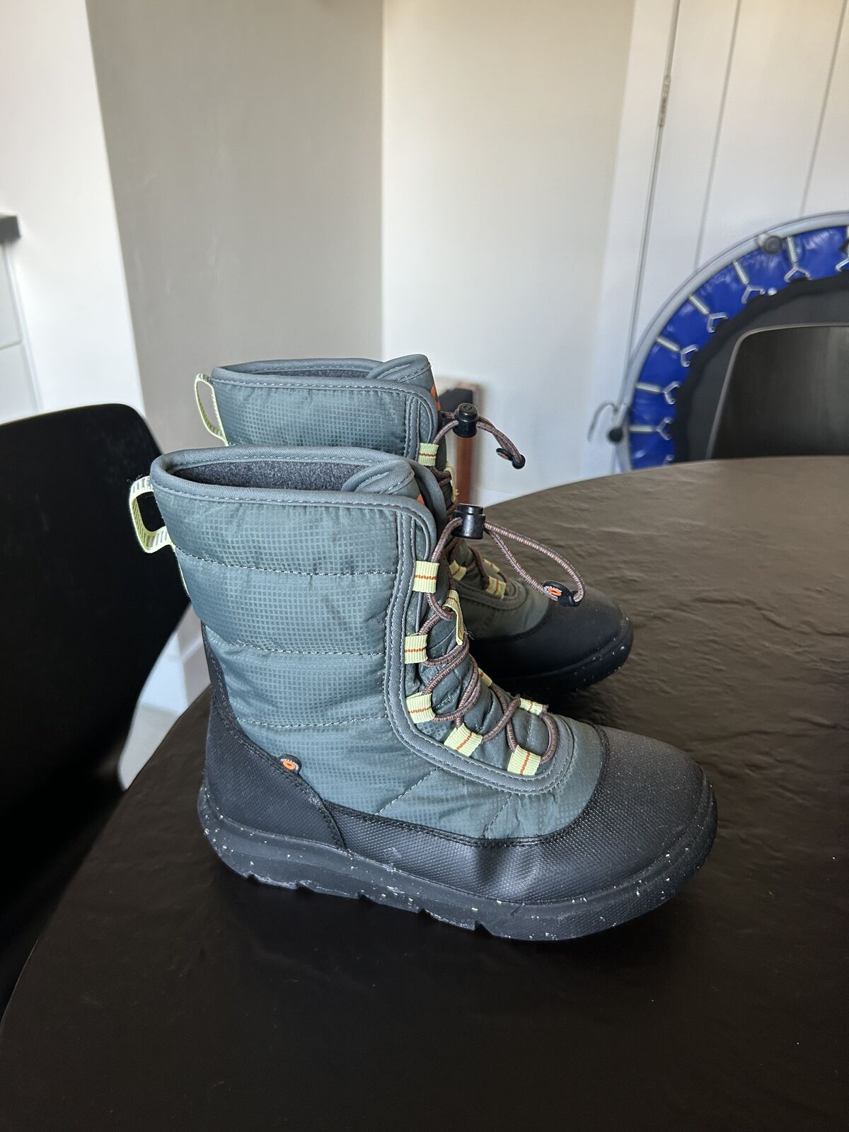 Bogs Snow Boots: Kids (Youth) Size 2