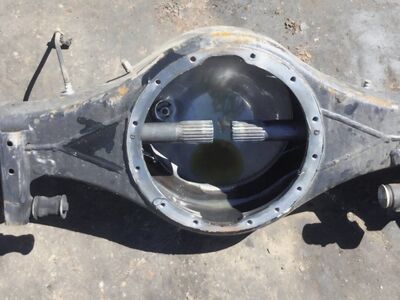1997 Isuzu NPR Dually Rear Axle Housing – Complete