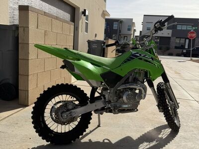 2025 Kawasaki KLX 140 Standard size