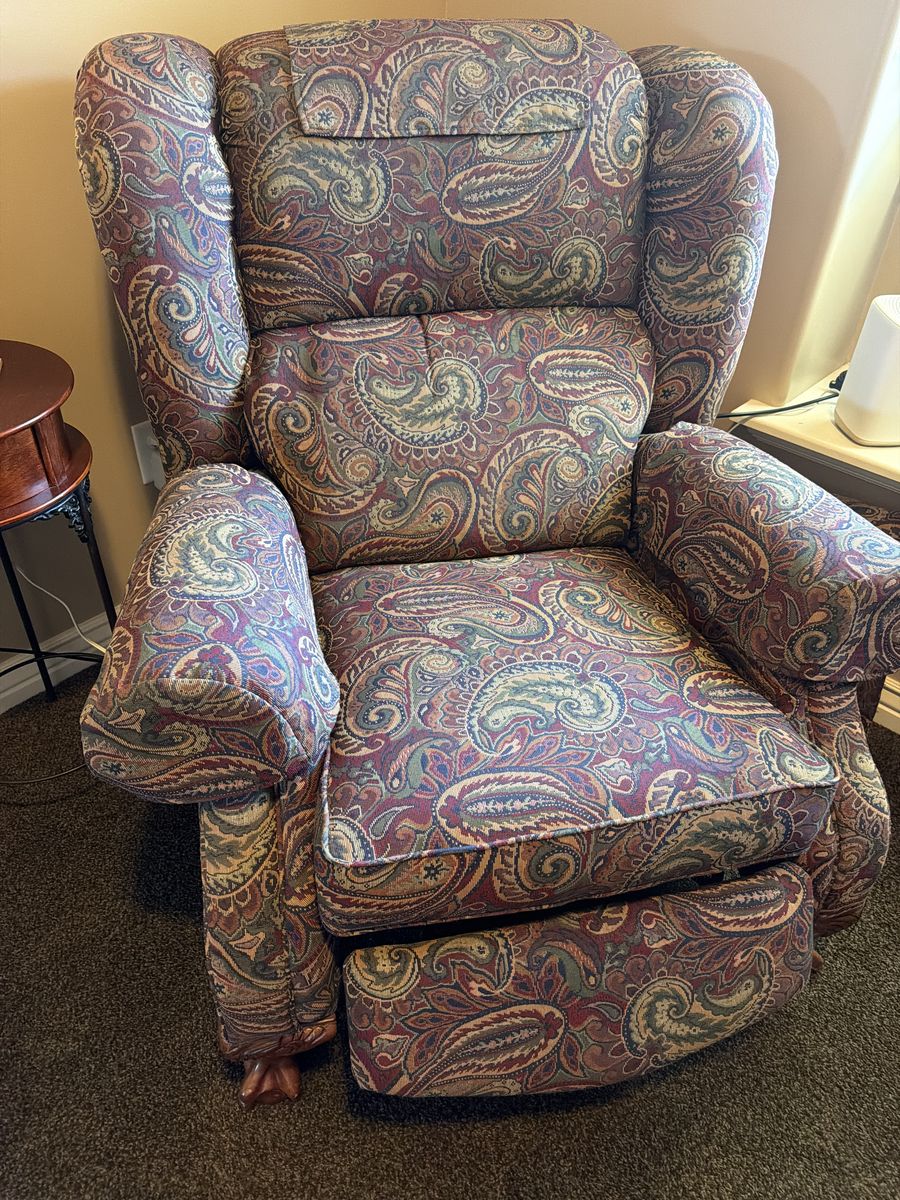 Recliner chair