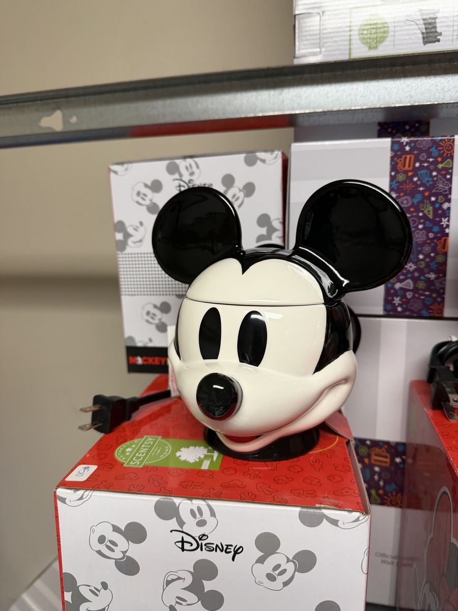 Mickey and Minnie Mouse Scentsy warmers