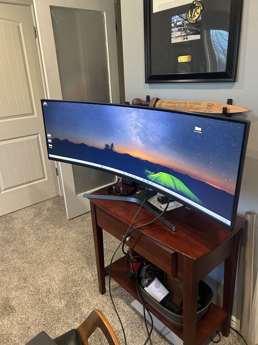 Samsung CRG9 49 Inch Curved Gaming Monitor (LC49RG90SSNXZA)